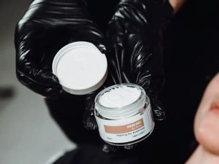 Peeling do brwi Noble Brow